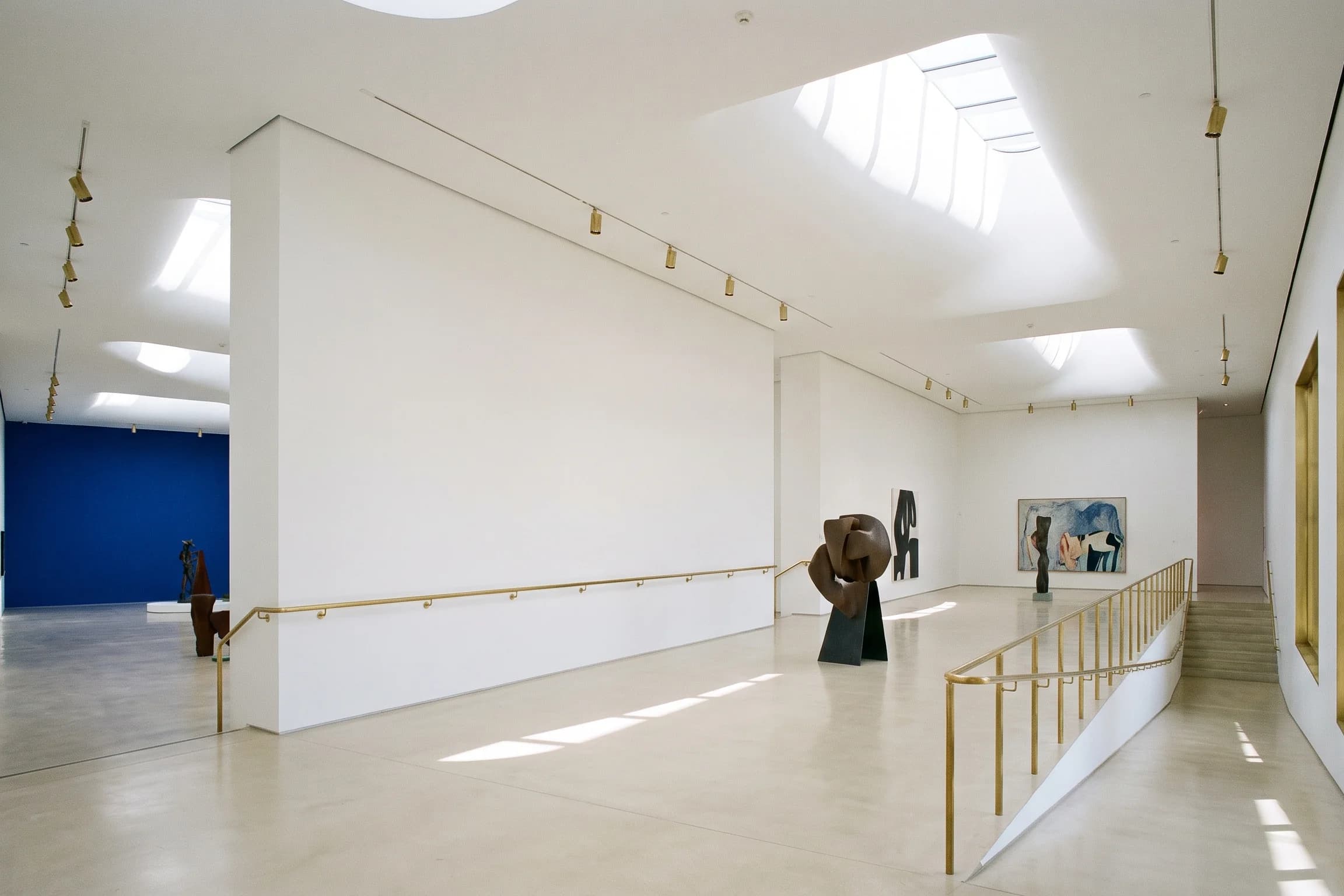 İki katlı galeri, dönemsel sergi, İstanbul